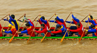 เทศกาลบั้งไฟพญานาค ประเพณีออกพรรษา จ.หนองคาย